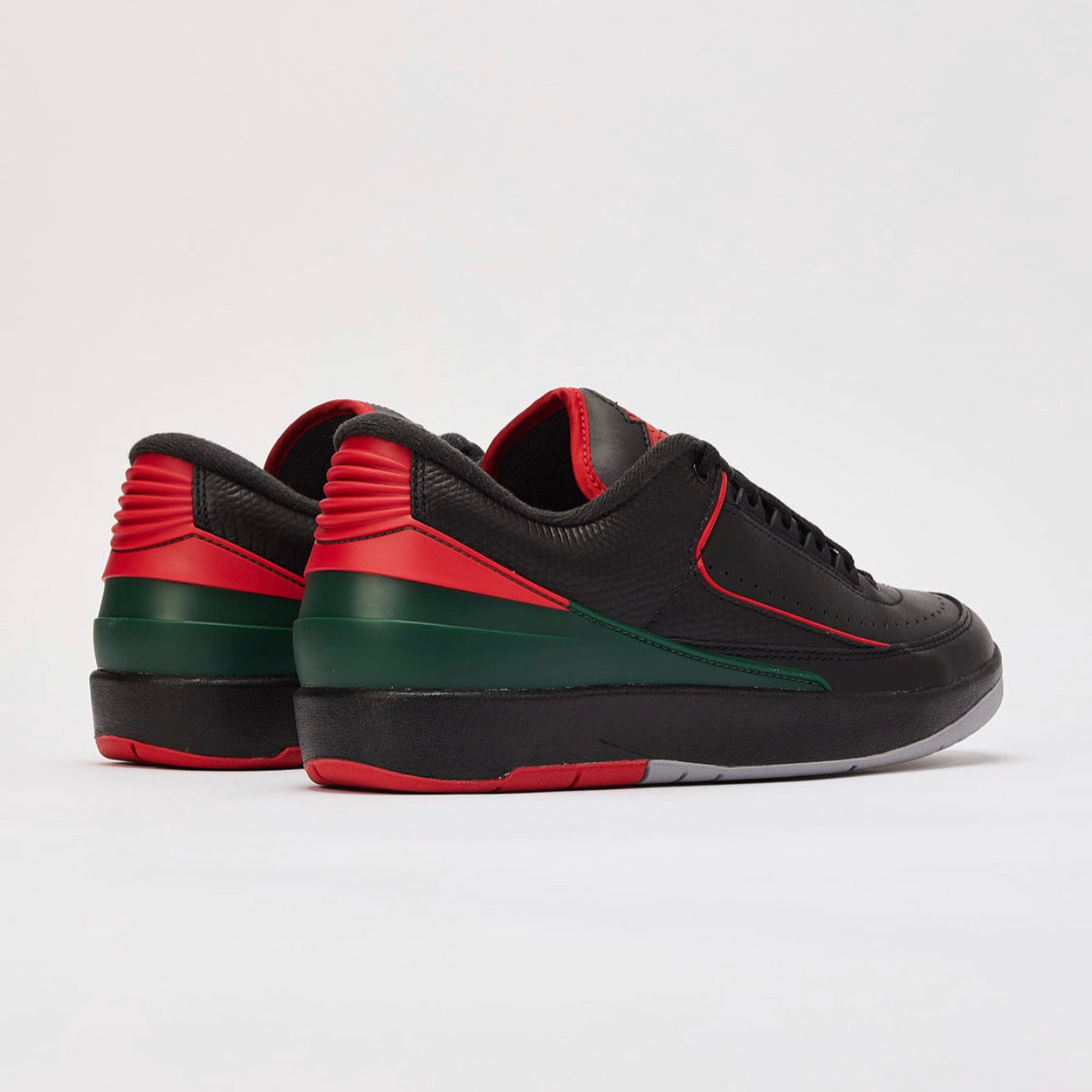 Jordan Retro 2s - Christmas