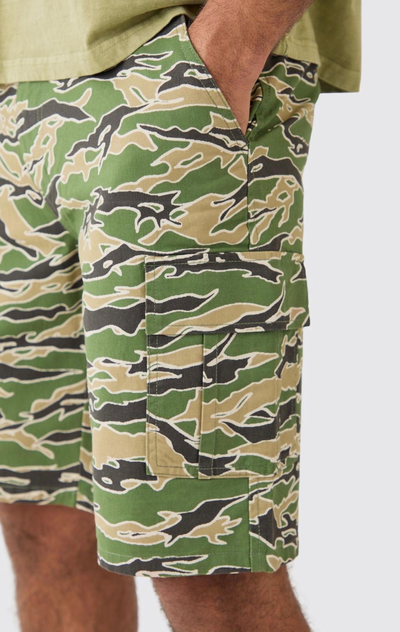 Camo Fixed Waist Relaxed Cargo Short - Khaki