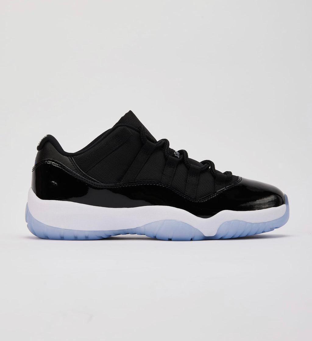 Jordan Retro 11s - Space Jam