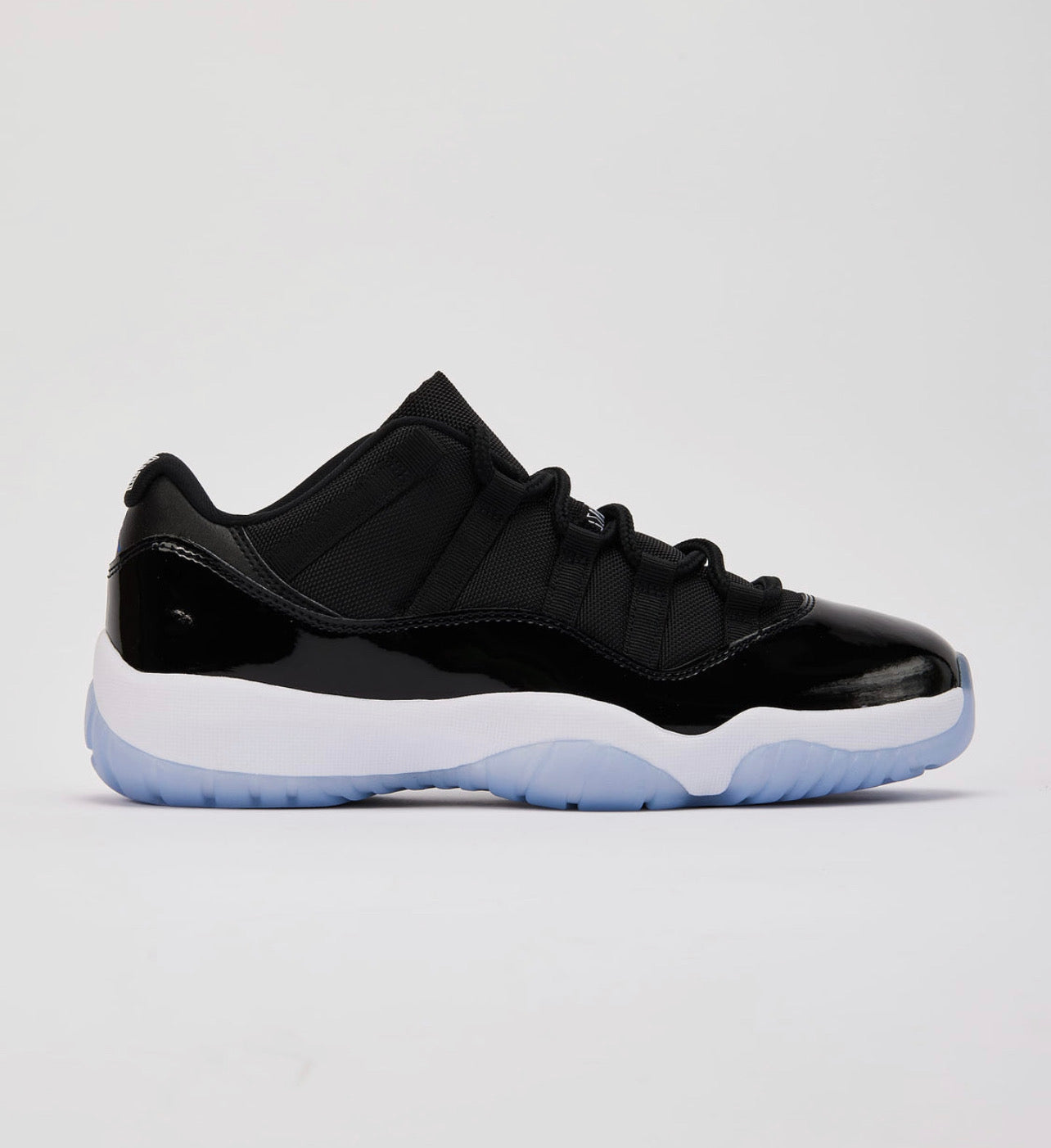 Jordan Retro 11s - Space Jam
