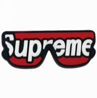 Supreme- Jibbitz